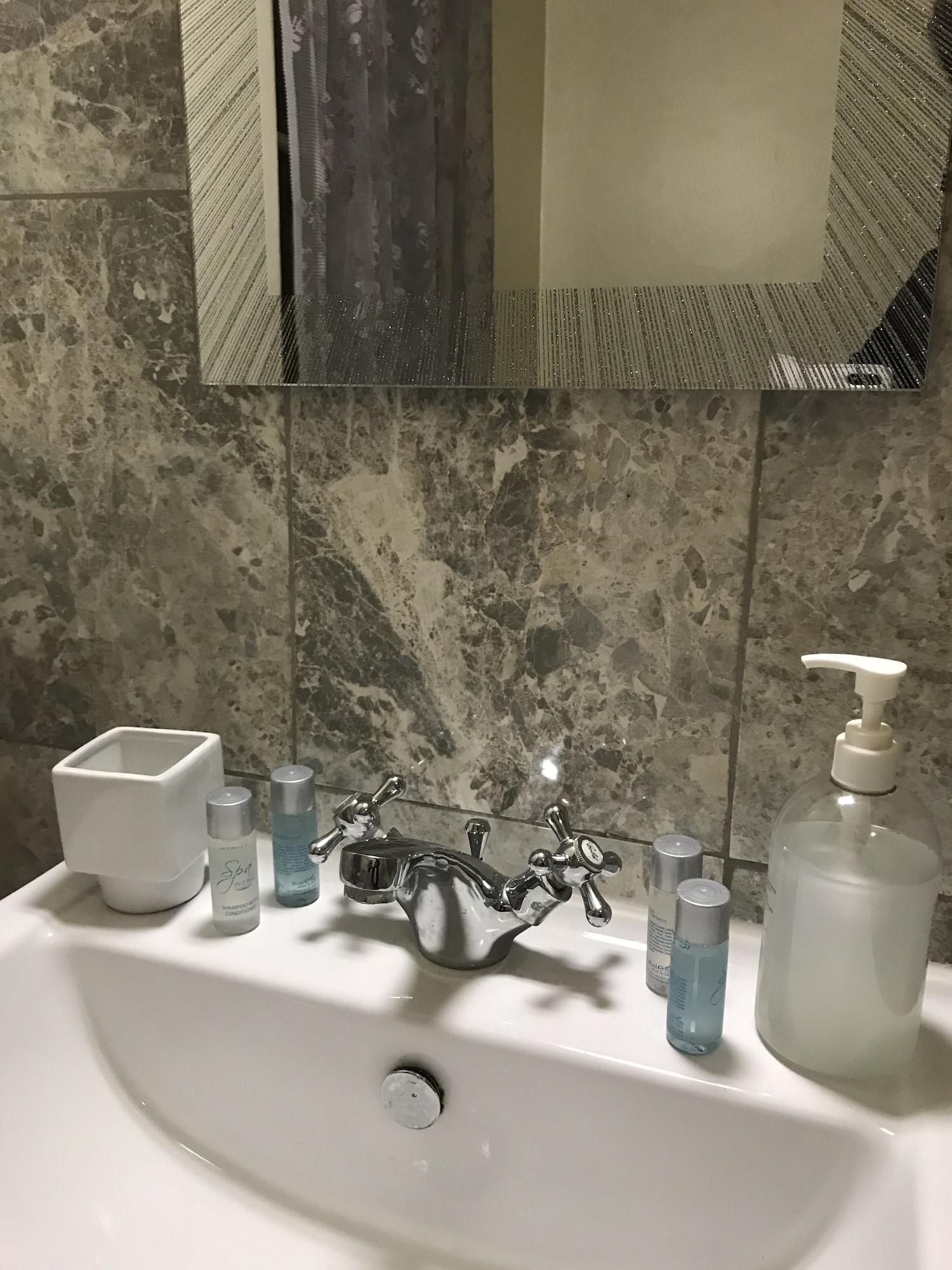 Eurobar & Hotel Οξφόρδη Εξωτερικό φωτογραφία