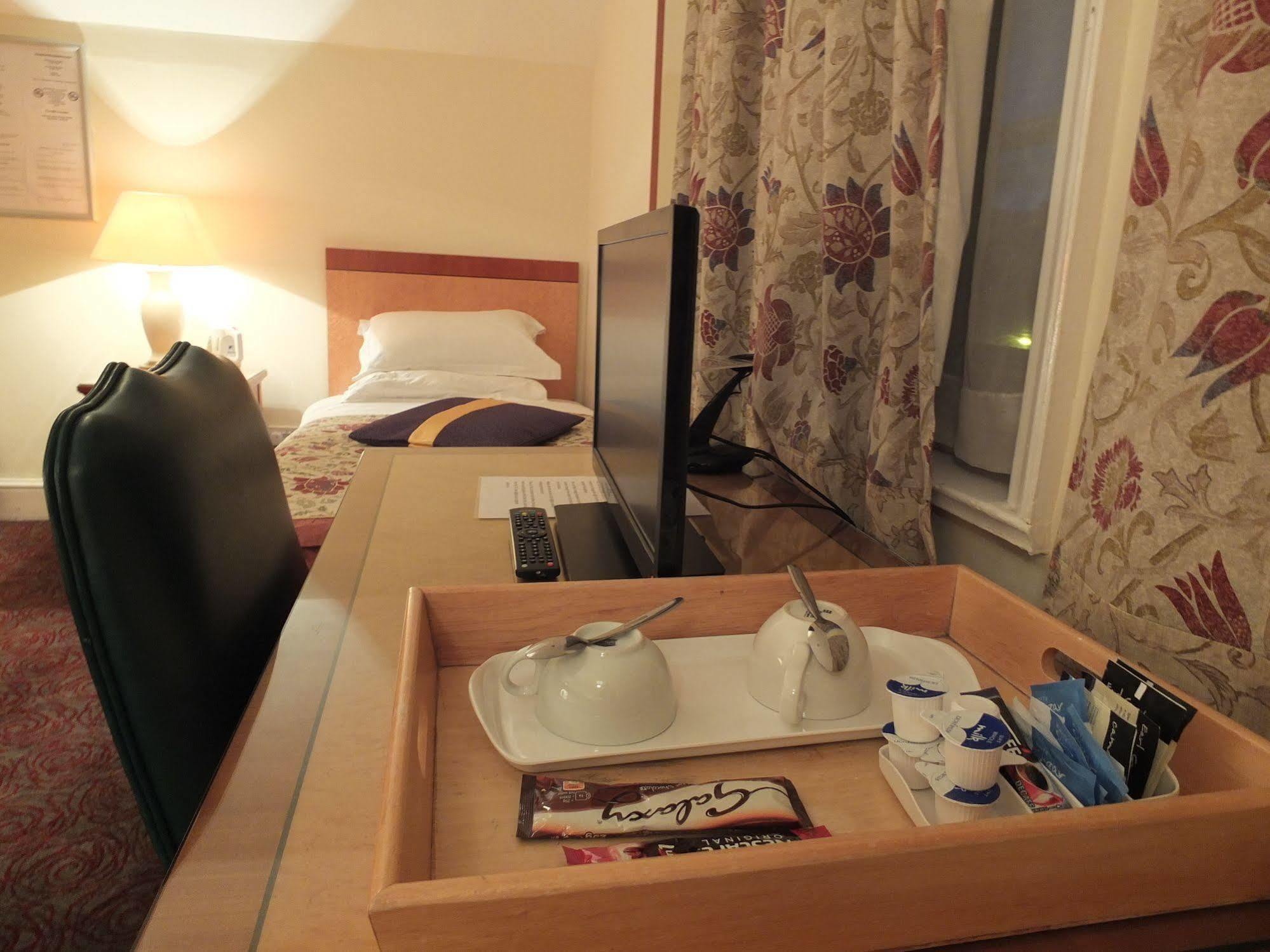Eurobar & Hotel Οξφόρδη Εξωτερικό φωτογραφία