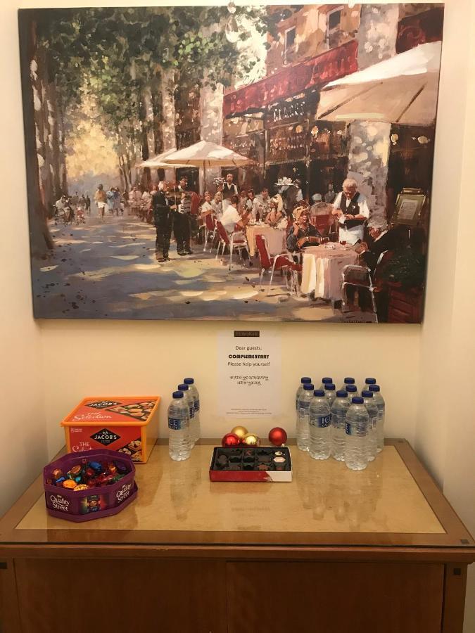 Eurobar & Hotel Οξφόρδη Εξωτερικό φωτογραφία